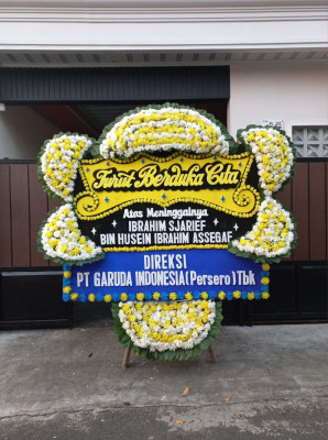 Papan Bunga Duka di Selamat